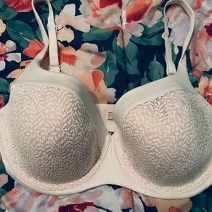 Victoria’s Secret Lined Demi Bra— 38DD